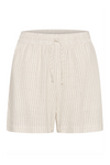 Cremefarvede shorts med mørke striber, elastisk talje og snøre, løs pasform til midt på låret.