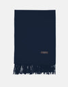 Navy cashmeretørklæde fra Andcopenhagen Basics, 70% cashmere, model Yana, med frynser nederst.