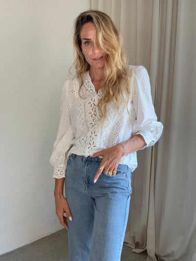 Sassy Copenhagen - Shirt - White embroidery anglaise - Mille