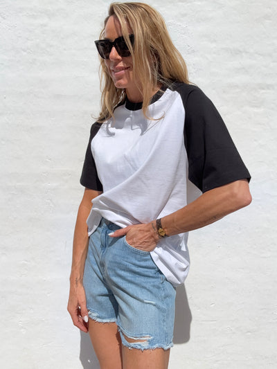 Sassy Copenhagen - T-shirt - White/Black - Ama