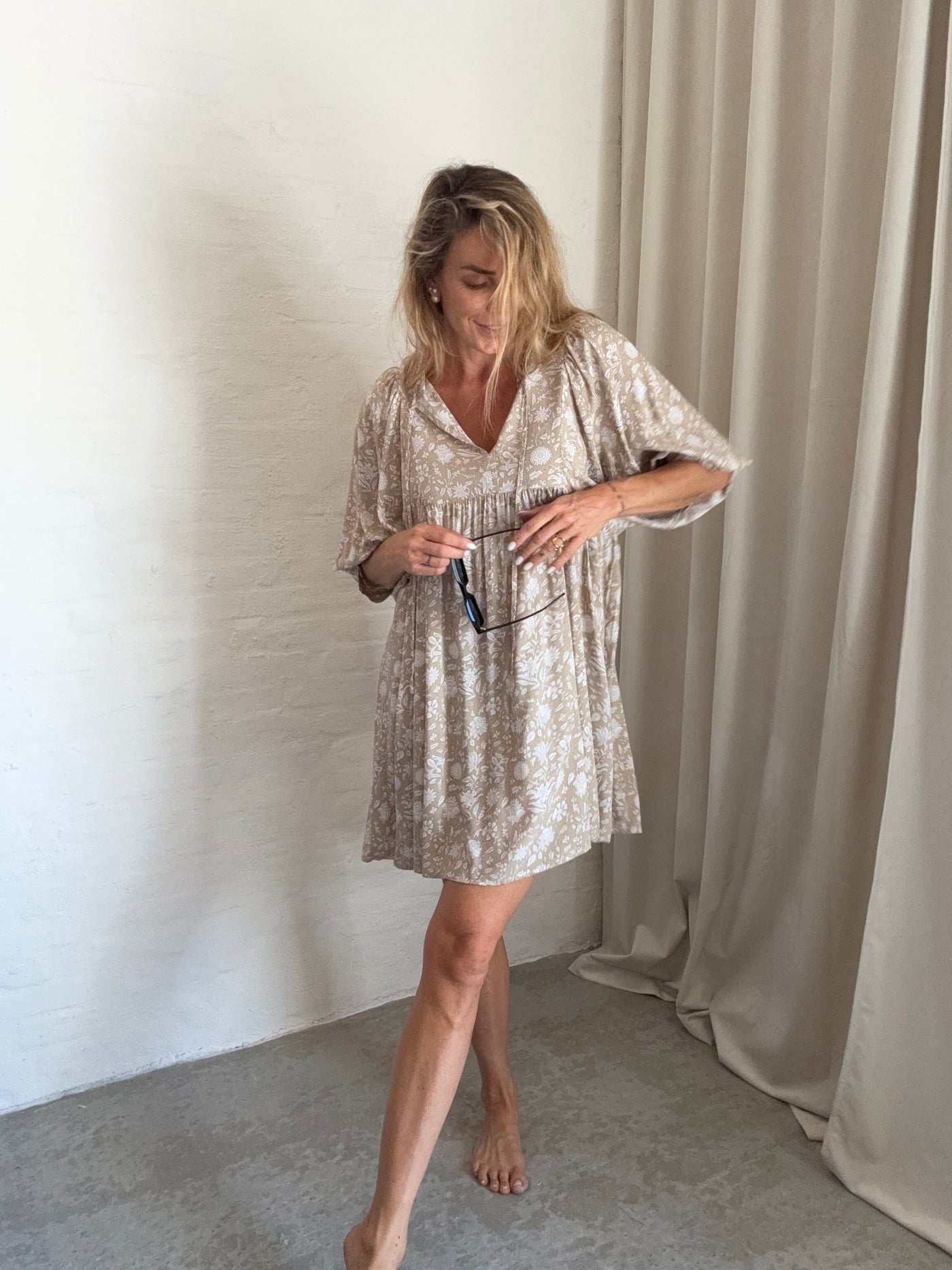 Sassy Copenhagen - Dress - Beige/White - Elina