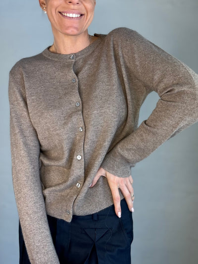 Sassy Copenhagen - Cashmere Cardigan - Dark Coffee - Johanne