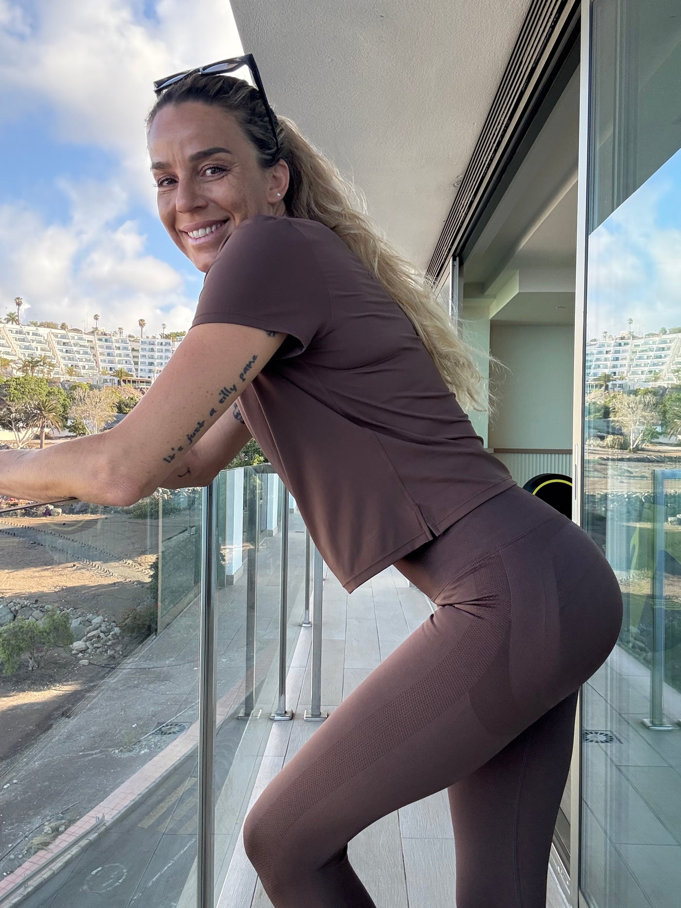 Sassy Copenhagen - Sports top - Brown - Bobo