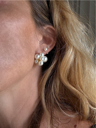 Nine - Pearl flower Earrings