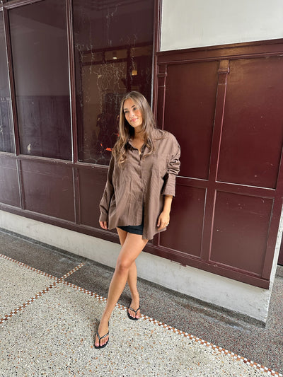 Sassy Copenhagen - Shirt - Oversize Brown - Nomi (preorder)