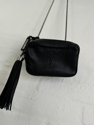 Yves Saint Laurent - lou crossbody bag - sort - Secondhand