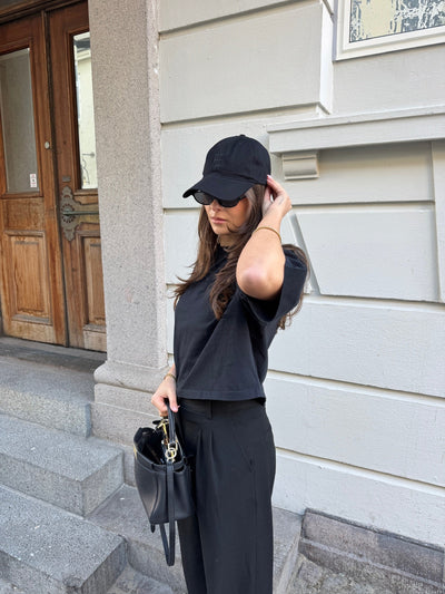 Anine Bing - T-shirt - Black - Myers Cropped