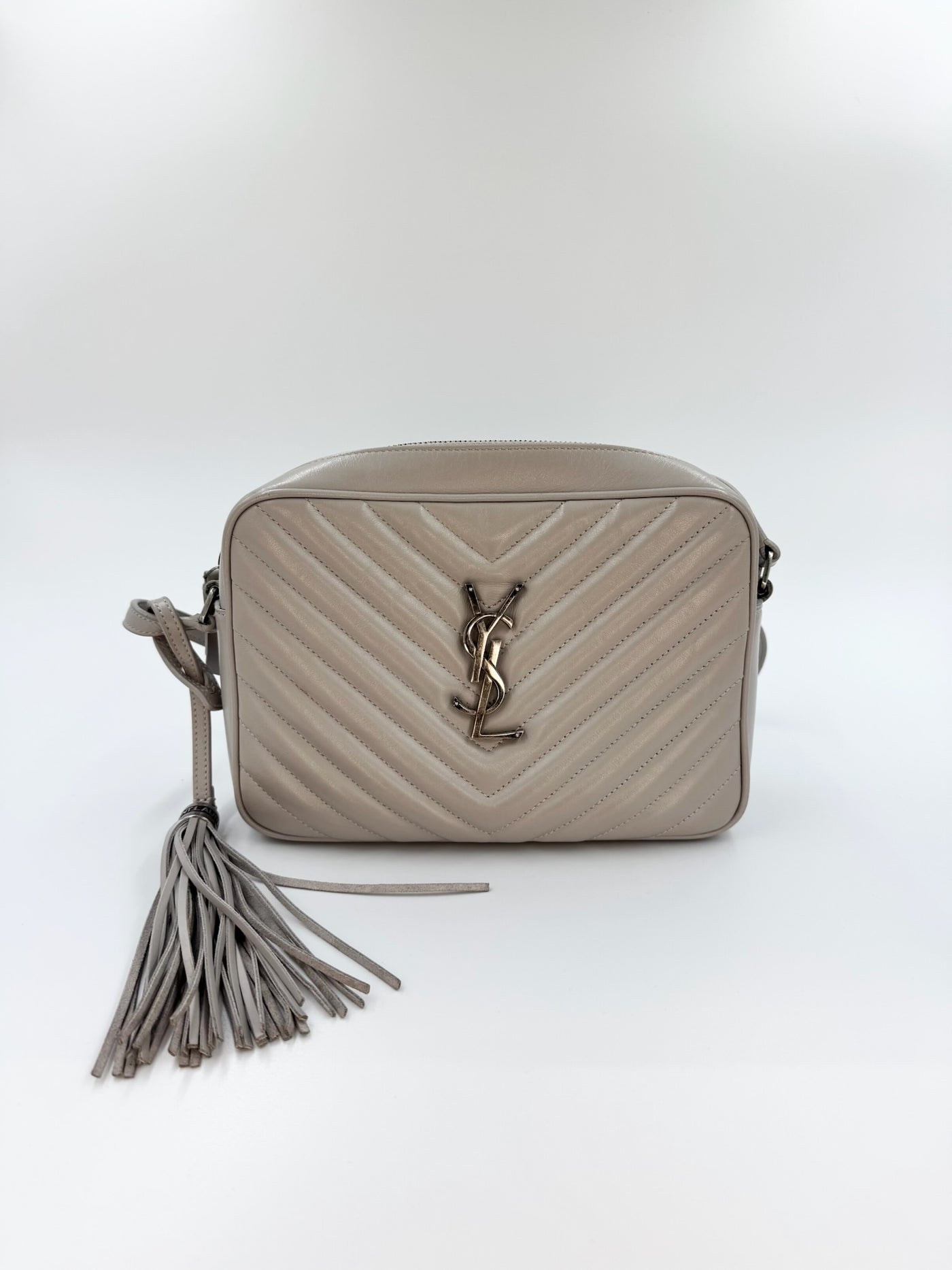 Yves Saint Laurent - lou crossbody bag - Grey - Secondhand