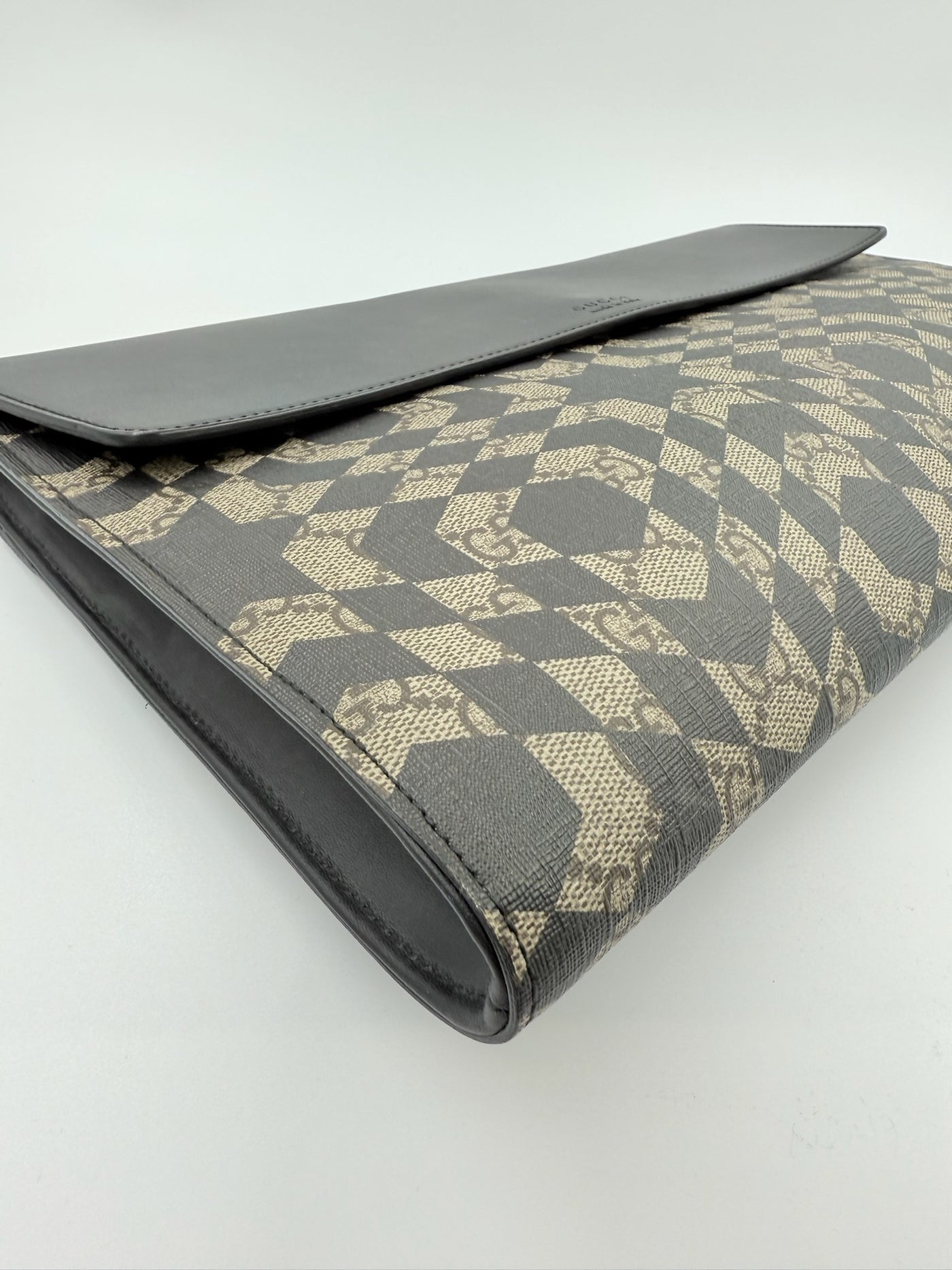 Gucci - Clutch - GG Supreme Monogram Caleido - Secondhand