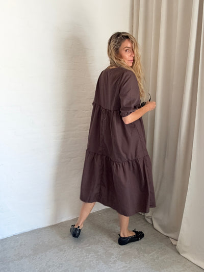 Sassy Copenhagen - Marie kjole med tshirt ærmer - Brun sss
