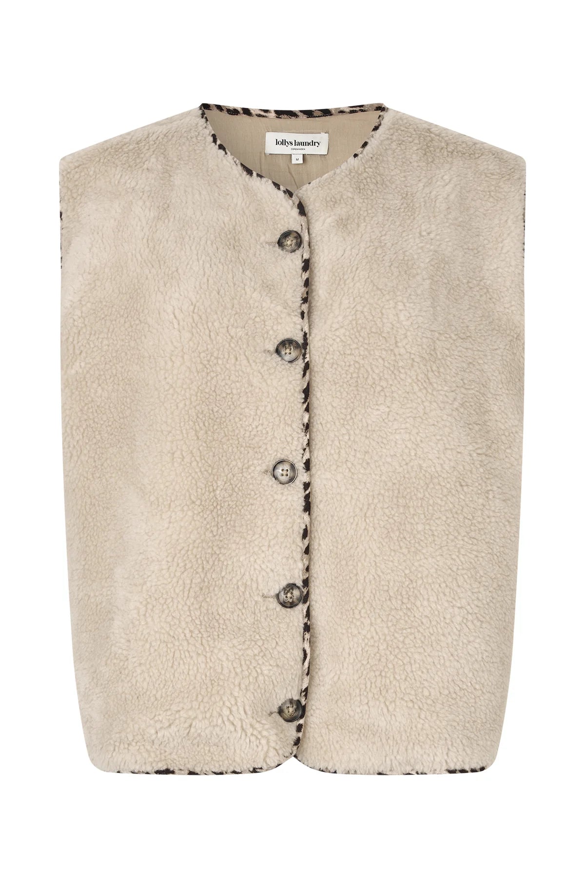 Beige vest med rund hals, blød tekstur, knaplukning foran og leopardillustration bagpå.