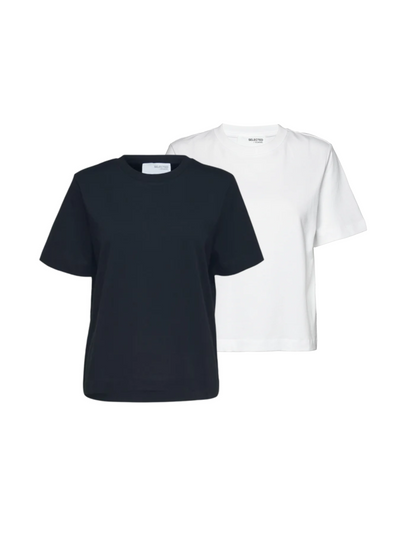 To boxy t-shirts i sort og hvid, løs pasform. Købsoption: 2 for 349 kr.