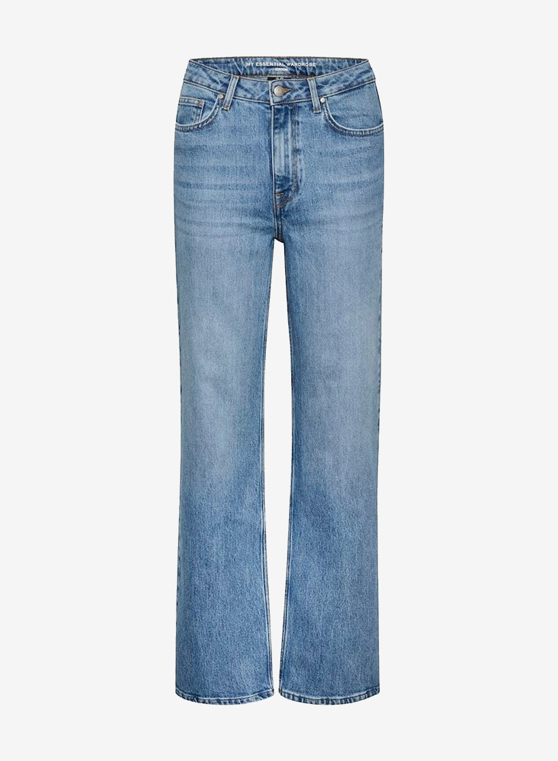 Højtaljede, brede jeans i medium blå retro vask med fem lommer og synlige sømme på ensfarvet baggrund.