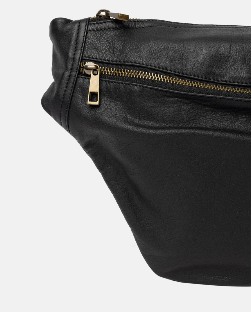 Re:Designed - Crossbody taske - Sort læder - Merla Urban