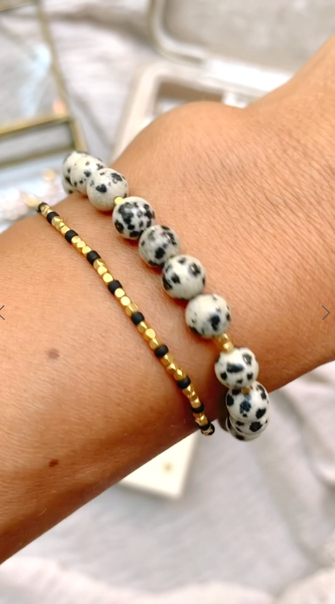 Ibu Jewels - Håndlavet perle armbånd - BIG BO DALMATIAN JASPER - BOM27