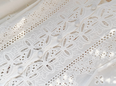 Sassy Copenhagen - Shirt - White embroidery anglaise - Mille
