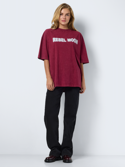 Noisy May - Statement T-shirt - Tibetan red - Mille