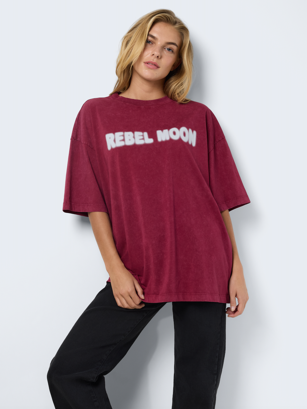 Noisy May - Statement T-shirt - Tibetan red - Mille