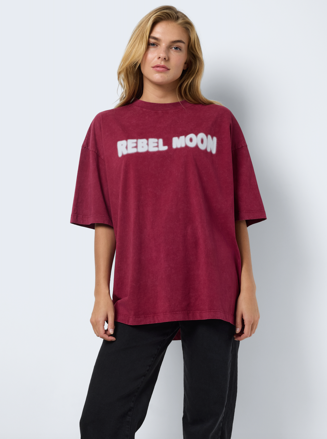 Noisy May - Statement T-shirt - Tibetan red - Mille