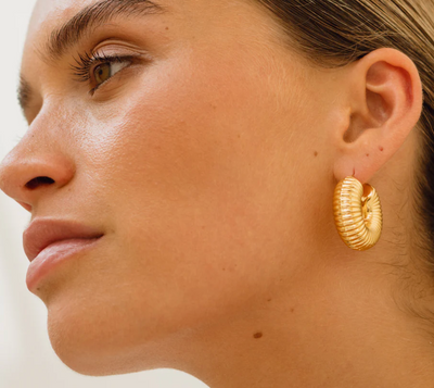 Anni Lu - Øreringe - Gold - Ripple Hoop