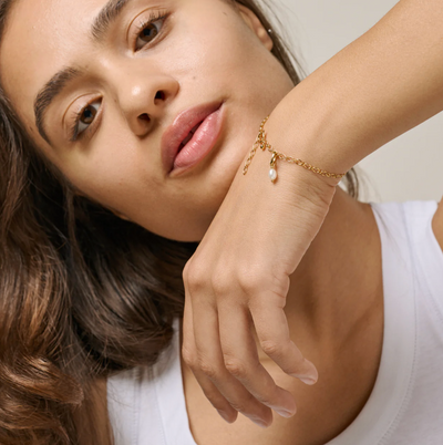 Enamel - Charm - Gold - Finest pearl