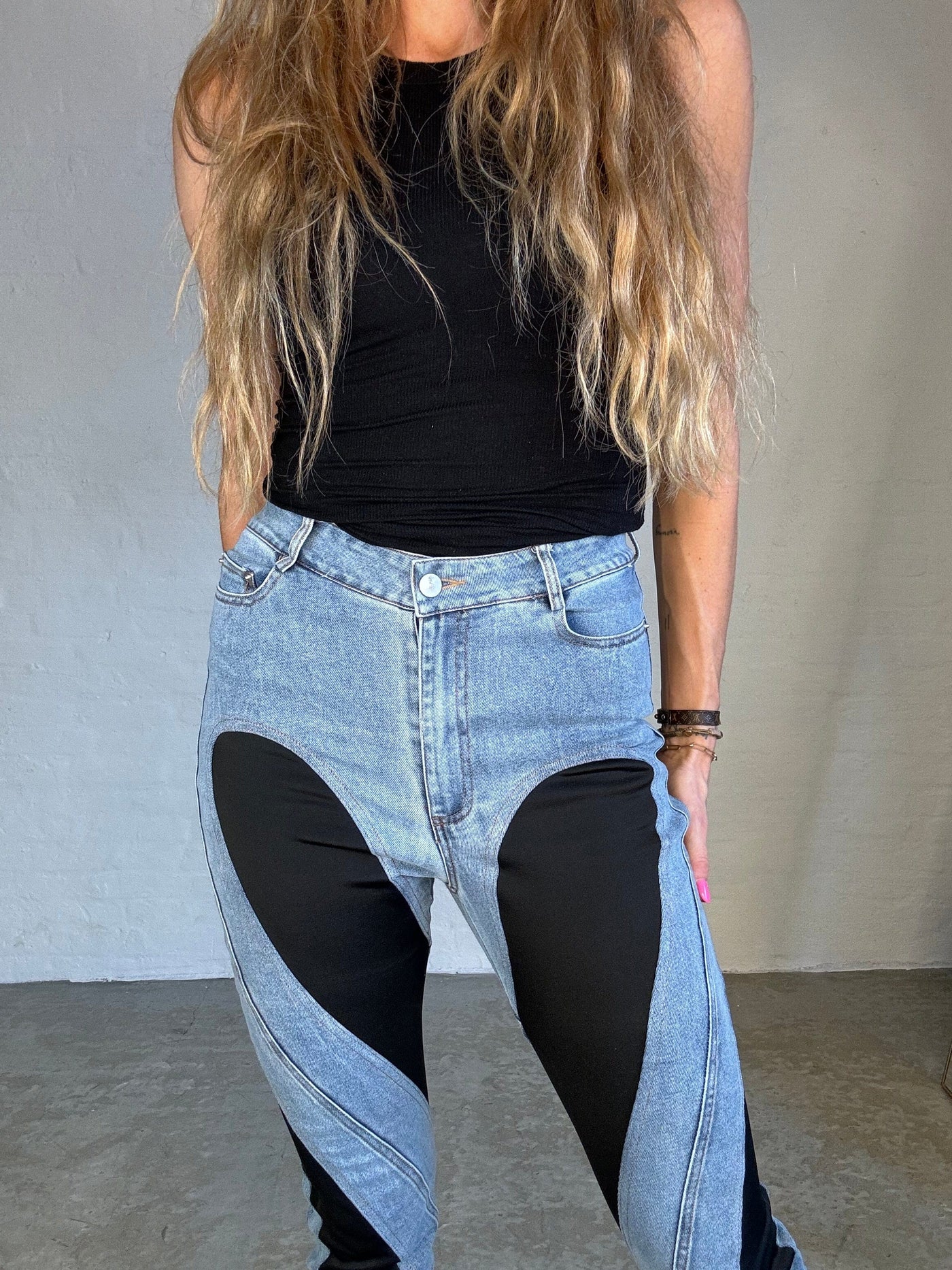 Sassy Copenhagen Underdele Jeans med slidser - Medina festival denim - Sassy Copenhagen