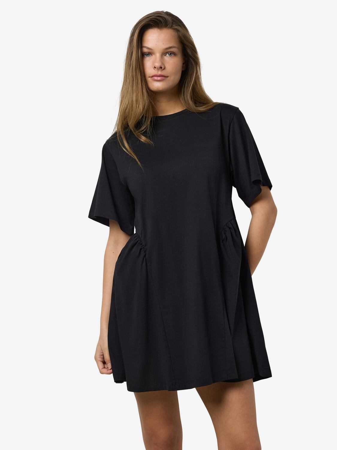 Noisy May - Kjole - Black Solid - Filipa