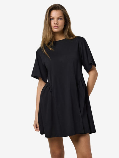 Noisy May - Kjole - Black Solid - Filipa