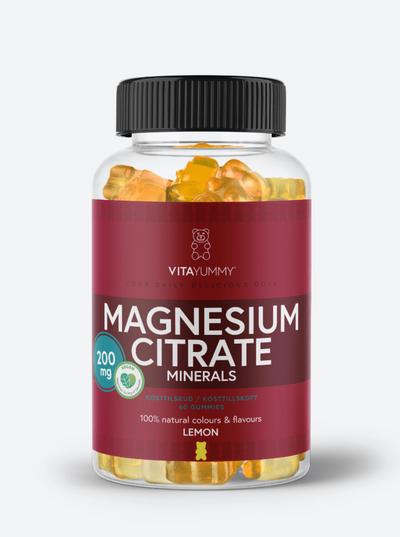 Klar flaske med gule vingummier, "VitaYummy Magnesium Citrate - Minerals" på rød etiket. 200 mg.