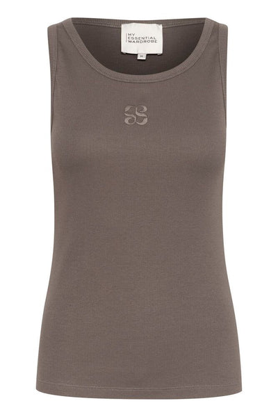 Brun, ærmeløs top med ribbet tekstur og broderet logo fra "MY ESSENTIAL WARDROBE."