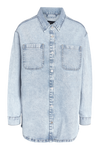 Lyseblå denimjakke fra Noisy May med løs pasform, knaplukning, forlommer og lange ærmer.