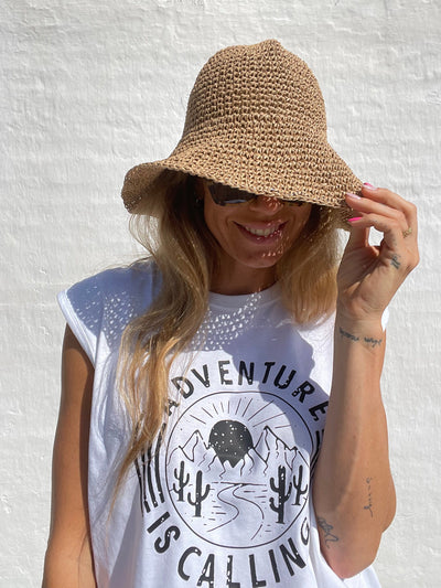 Sassy Copenhagen t-shirts & toppe Tank top - Hvid med print - Adventure - Sassy Copenhagen